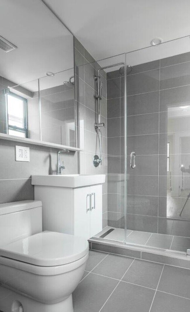 Building Photo - Nice 3 bed in Brighton