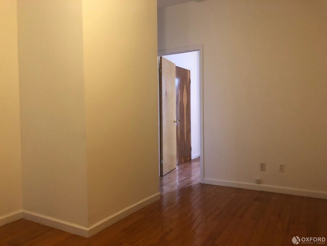 Building Photo - 524 East 83rd Street