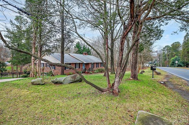Building Photo - 2701 Rea Rd