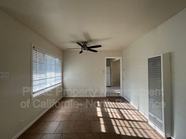 Building Photo - 1293 Clover Dr