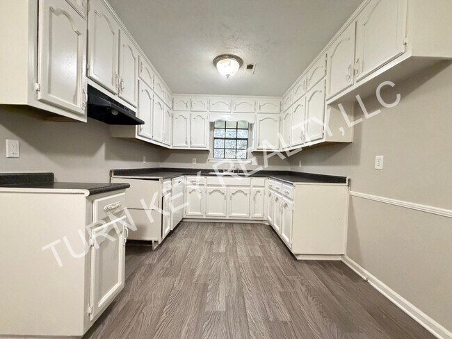Building Photo - 8144 Rugby Ave