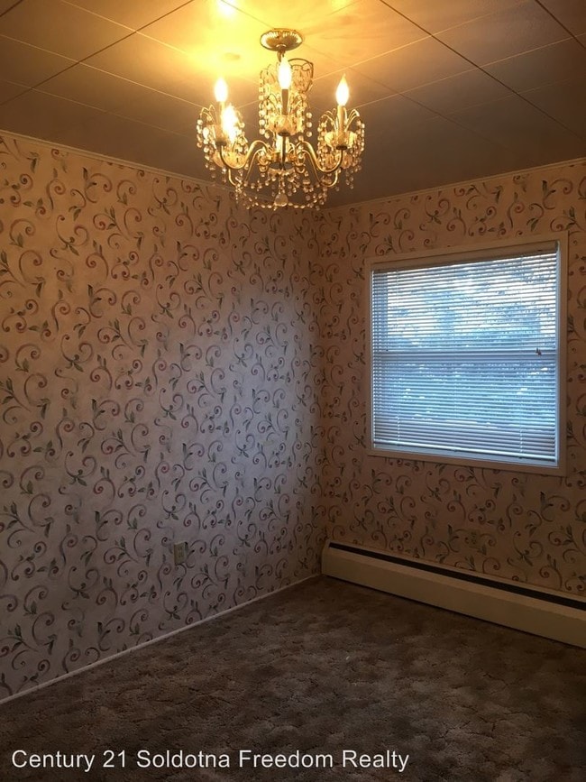 Building Photo - 4 br, 2 bath House - 220 E Beluga