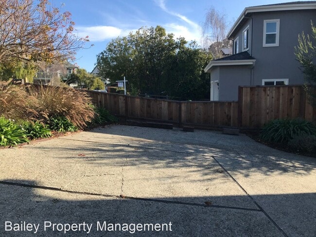 Foto del edificio - 2 br, 2 bath House - 116 Hyannis Court