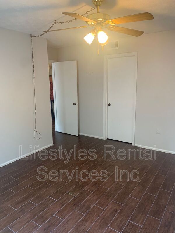 Building Photo - 5201 Atlantic Blvd
