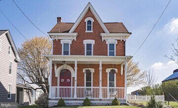 Building Photo - 145 Hoffmansville Rd
