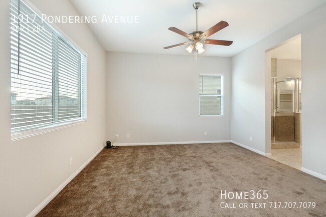 Foto del edificio - MOVE IN SPECIAL $100- OFF FIRST MONTHS REN...