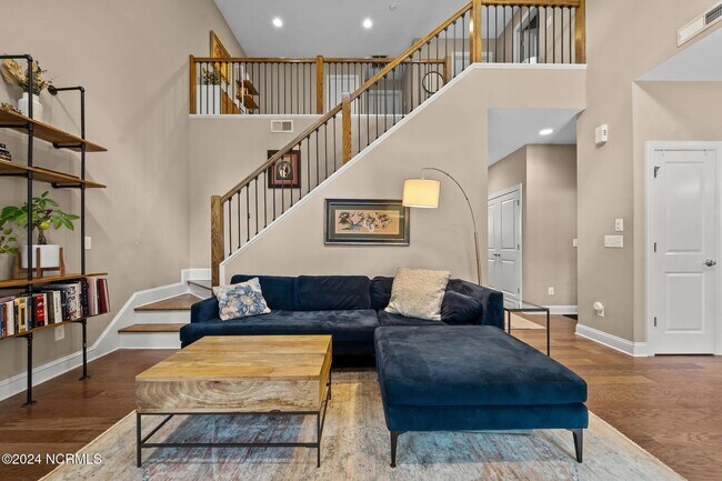 Foto del edificio - 177 Pinebranch Ct