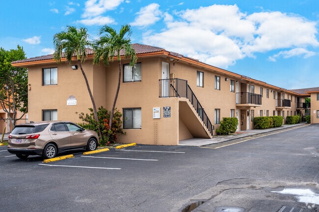 2333 W 74th St Hialeah, FL 33016 - 2333 W 74th St