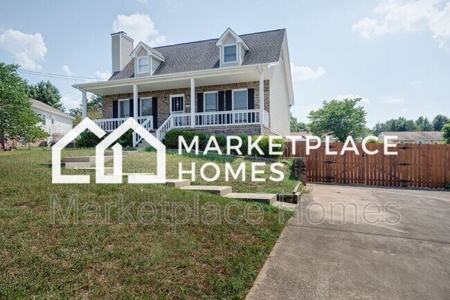 Building Photo - 416 Sandburg Dr