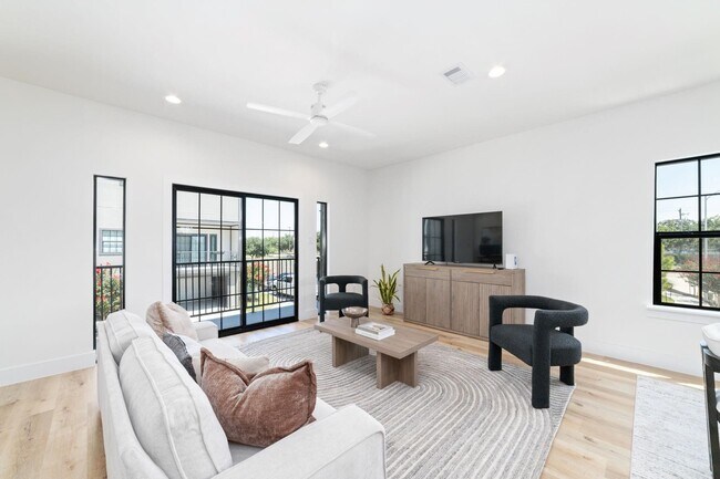 Foto del edificio - 11936 N Hoa Sen Cir