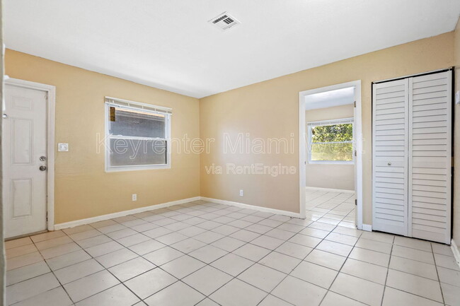 Photo - 1022 NW 6th Ave Apartment