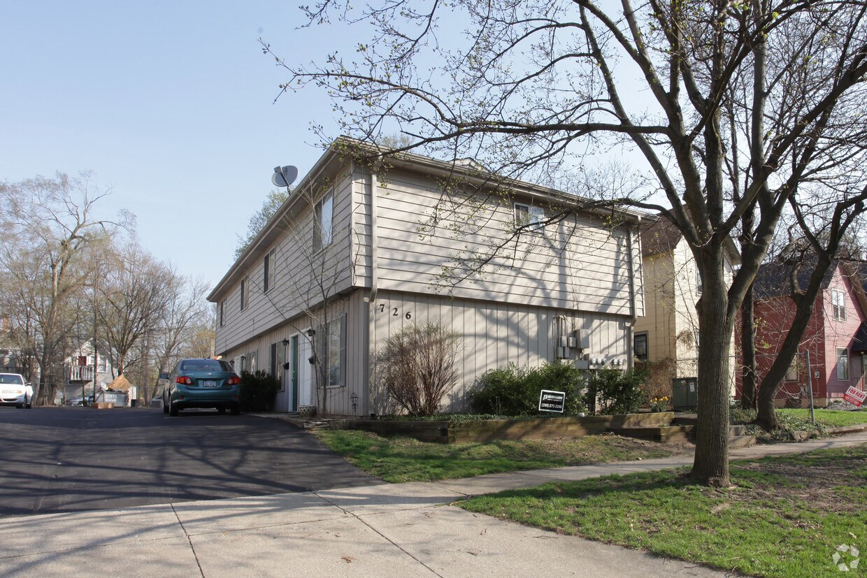 Building Photo - 726-730 Pioneer St