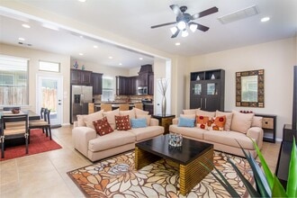 Building Photo - 11 Cheswood Manor Court