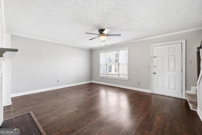 Foto del edificio - 6148 Winfield Ct