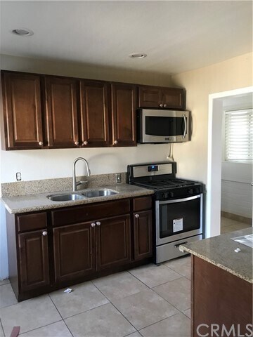 Foto del edificio - 14993 Yucca Ave