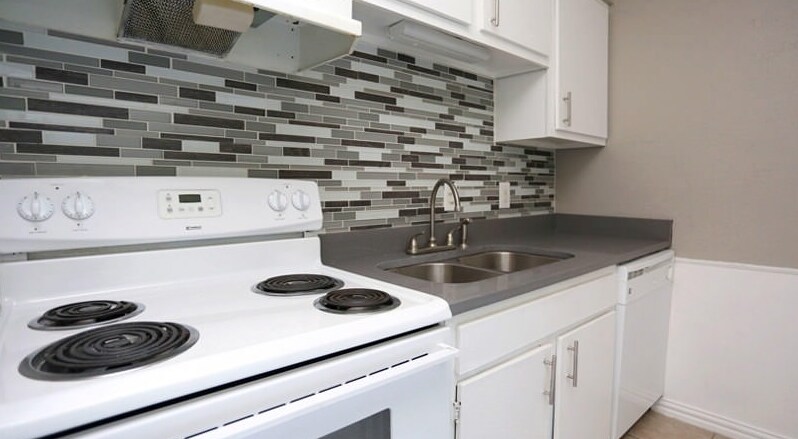 Building Photo - 5601 Birchman Ave