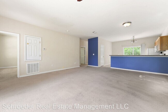 Building Photo - 3 br, 2 bath House - 6118 East Benton Street