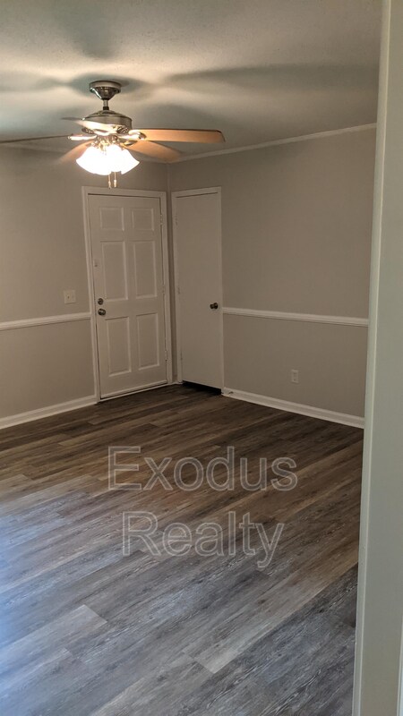 Foto del edificio - 1600 Carr Creek Rd