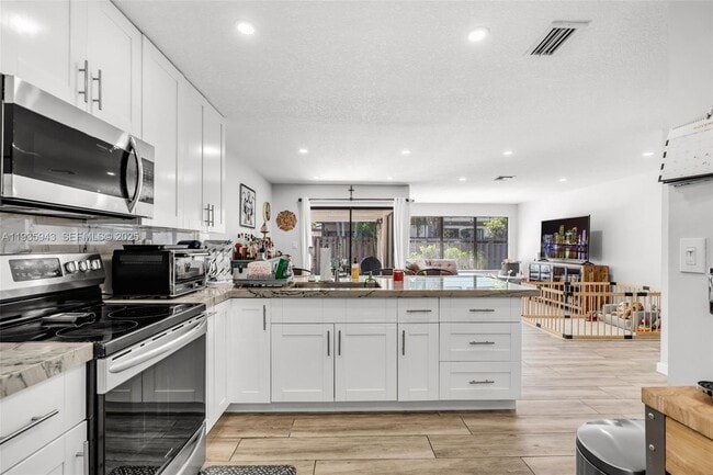 Foto del edificio - 12950 SW 66th Terrace