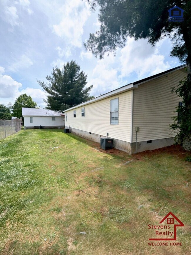 Foto del edificio - 169 Dogwood Pointe Dr
