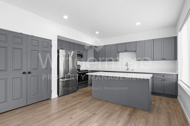 Building Photo - 12805 N Jaydee Ln