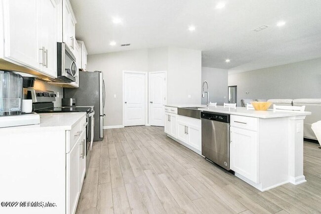 Foto del edificio - 15935 Great Lakes Cir