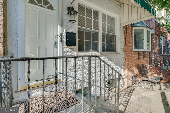 Foto del edificio - 713 Clymer St