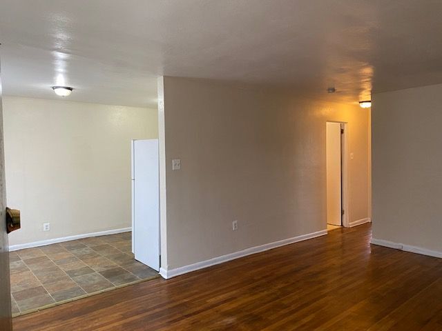Foto del edificio - 1st Flr Apt Washer/Dryer Hookup  Garage