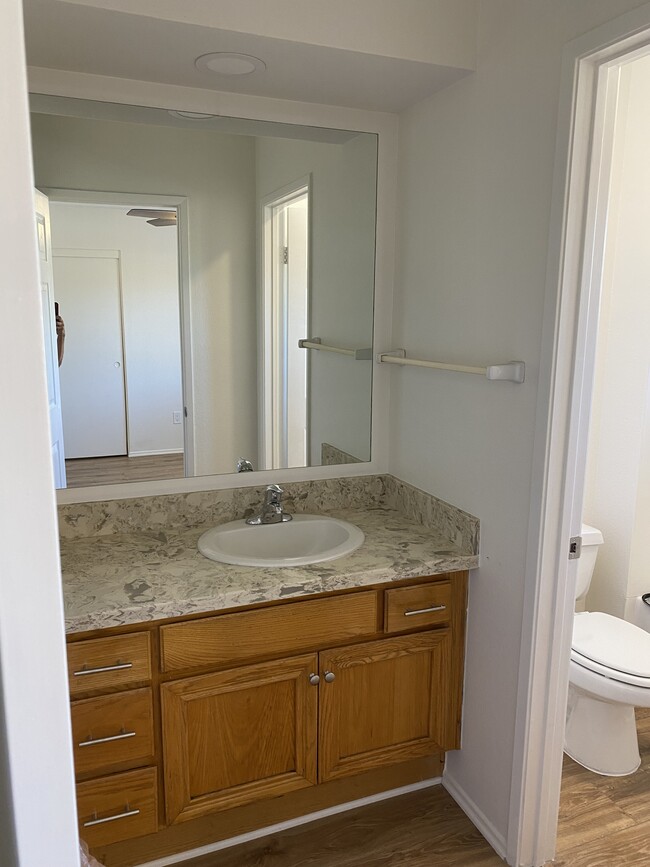 Building Photo - 2150 Lago Madero