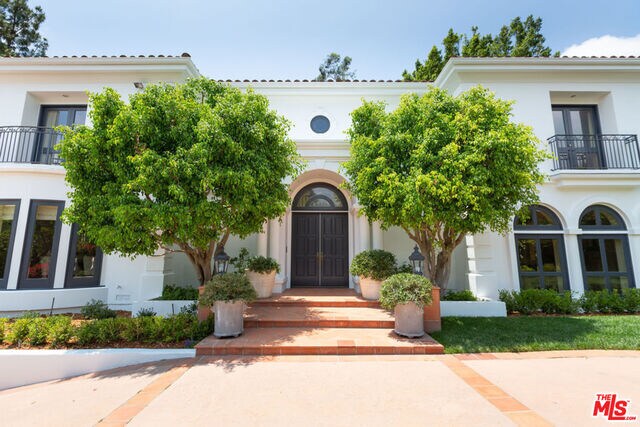 Building Photo - 1720 Green Acres Dr
