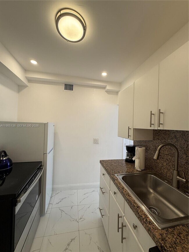 Foto del edificio - 1542 Jefferson Ave