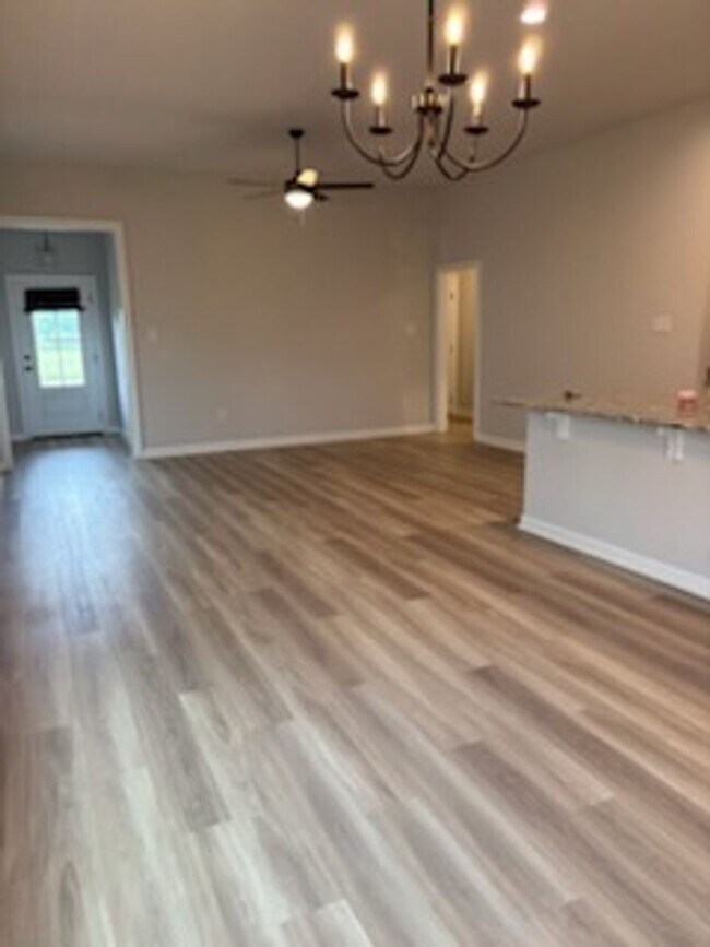 Foto del edificio - 5330 Helmsdale Ct
