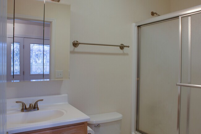 Foto del edificio - 5401 W. Limberlost Ave