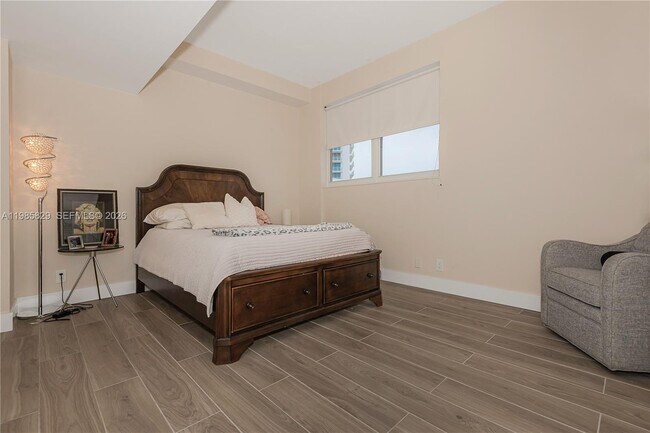 Foto del edificio - 3001 S Ocean Dr