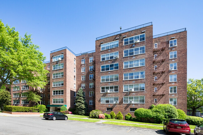 Building Photo - Bell Apartments