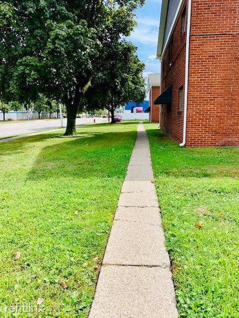 Building Photo - 1670 E Woodward Heights Blvd