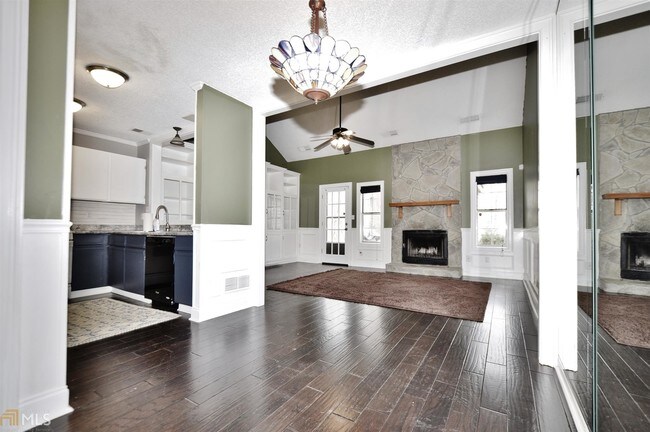 Building Photo - 2335 Fairways Ct