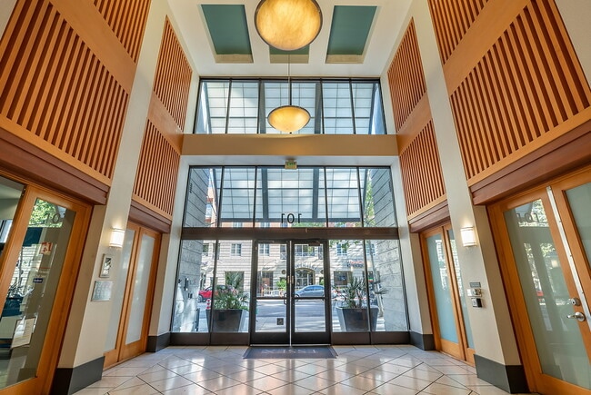 Building Photo - 101 San Fernando