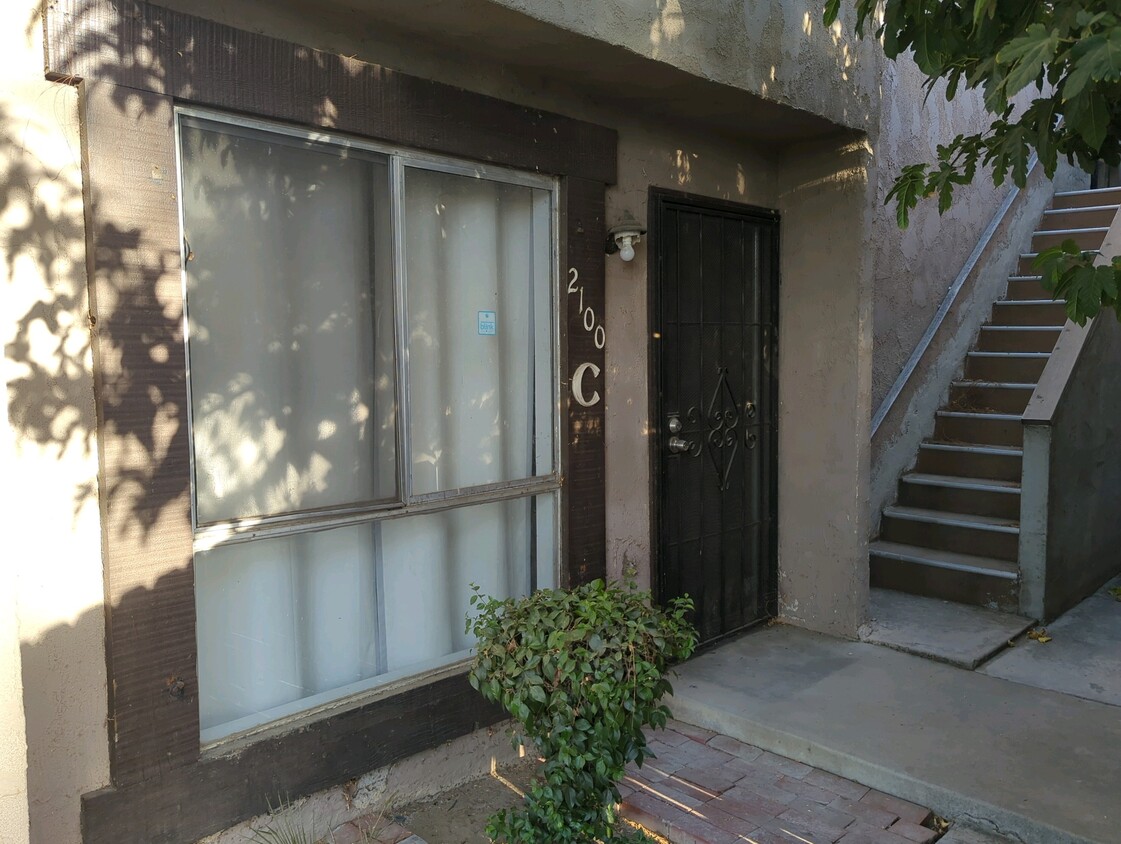 Primary Photo - 2100 Pinon Springs Cir