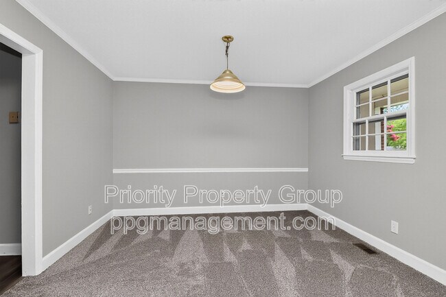 Foto del edificio - 3916 Piney Grove Rd