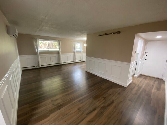 Living Room - 110 Byberry Rd