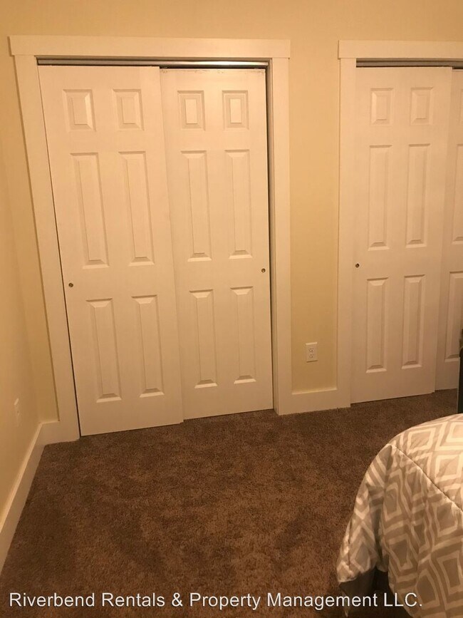 Foto del edificio - 460 Platt St