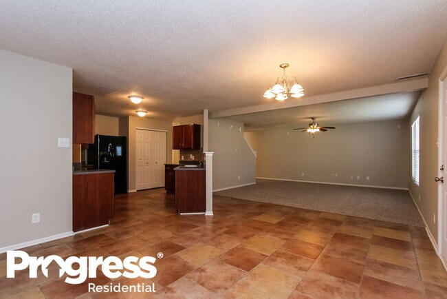 Building Photo - 9252 Middlebury Way