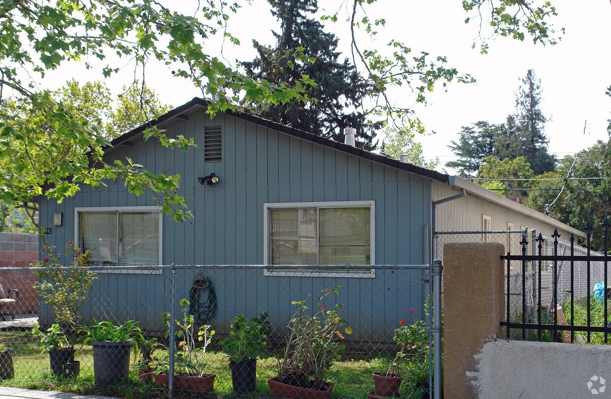 Foto del edificio - 3742 Fifth