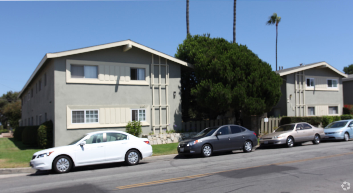 Primary Photo - Huntington Street Apartments