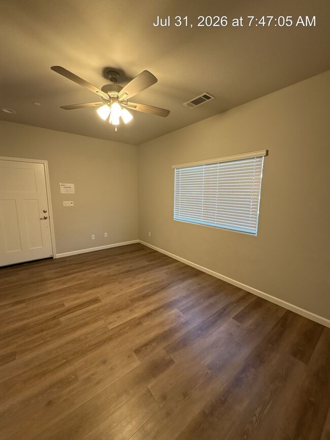 Building Photo - 4319