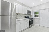 Primary Photo - 6414 N Norwood St