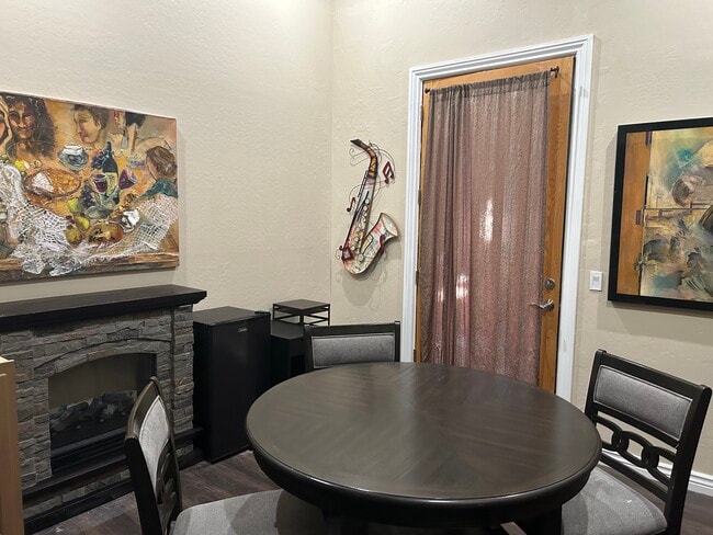 Property Entry-(Separate Entrance) - 11511 E Caribbean Ln