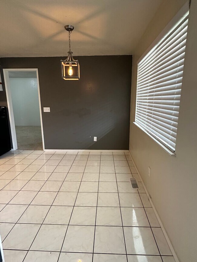 Foto del edificio - Beautiful 3 Bedroom, 2 Bath Home with One-Car Garage & Storage Shed in Kennewick