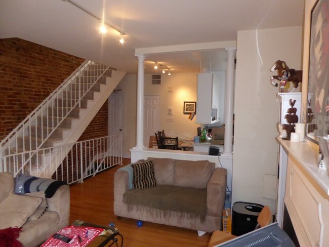 Foto del edificio - 1425 Q St